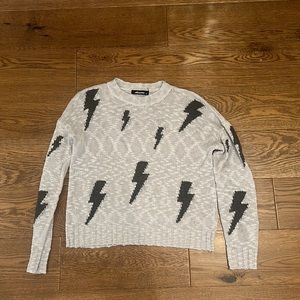 olivaceous size small gray lighting bolt sweater